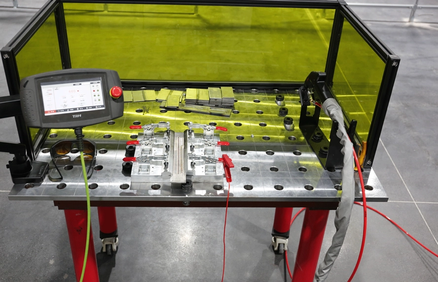 TRM Handgeführtes Faserlaser-Schweissgerät LWH1500-P